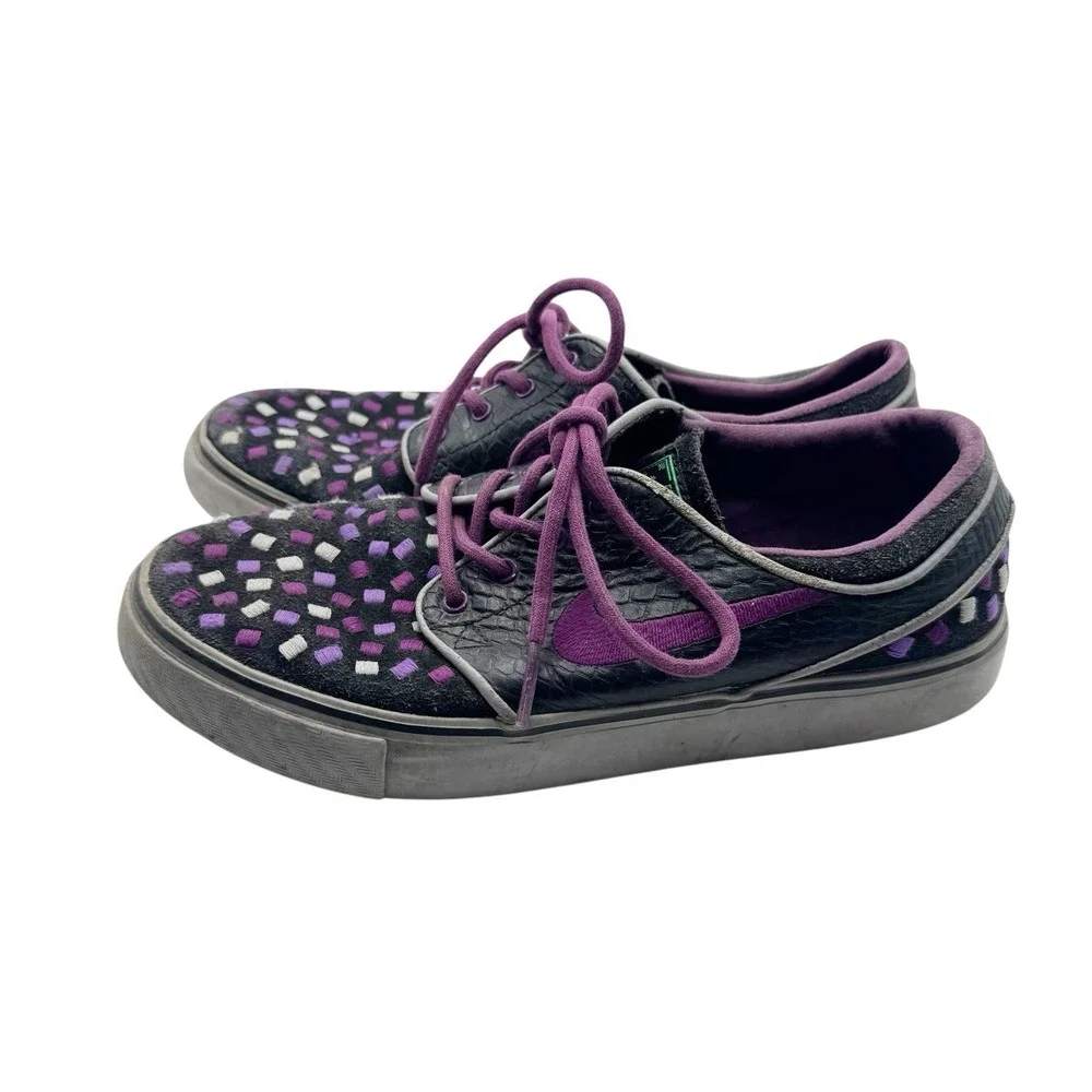 nike zoom stefan janoski premium size 4 Girls Youth Purple Black Embroidered
